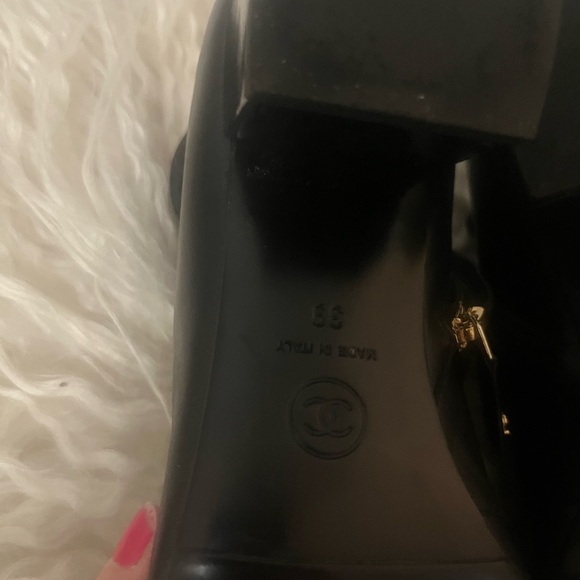 Chanel pearl embellished ankle boots size 39 - Picture 5 of 8